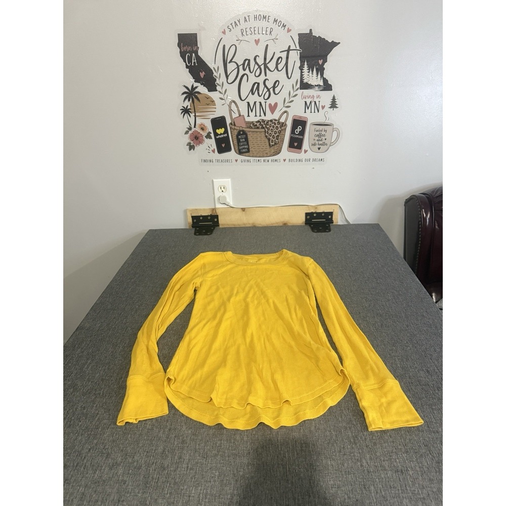 GAP Women's Solid Mustard Yellow Waffle Knit Long Sleeve Crew Neck T-Shirt Sz M